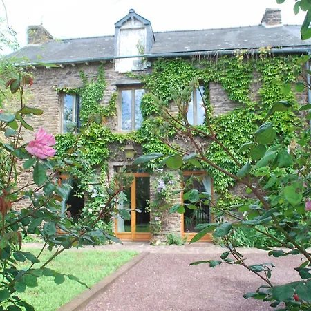 Gites Du Charme Mauron Exterior photo